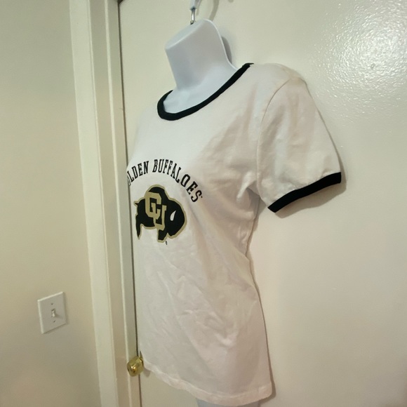 CU Buffs logo tee. Worn once for group pic. Perfect condition. - Picture 3 of 5